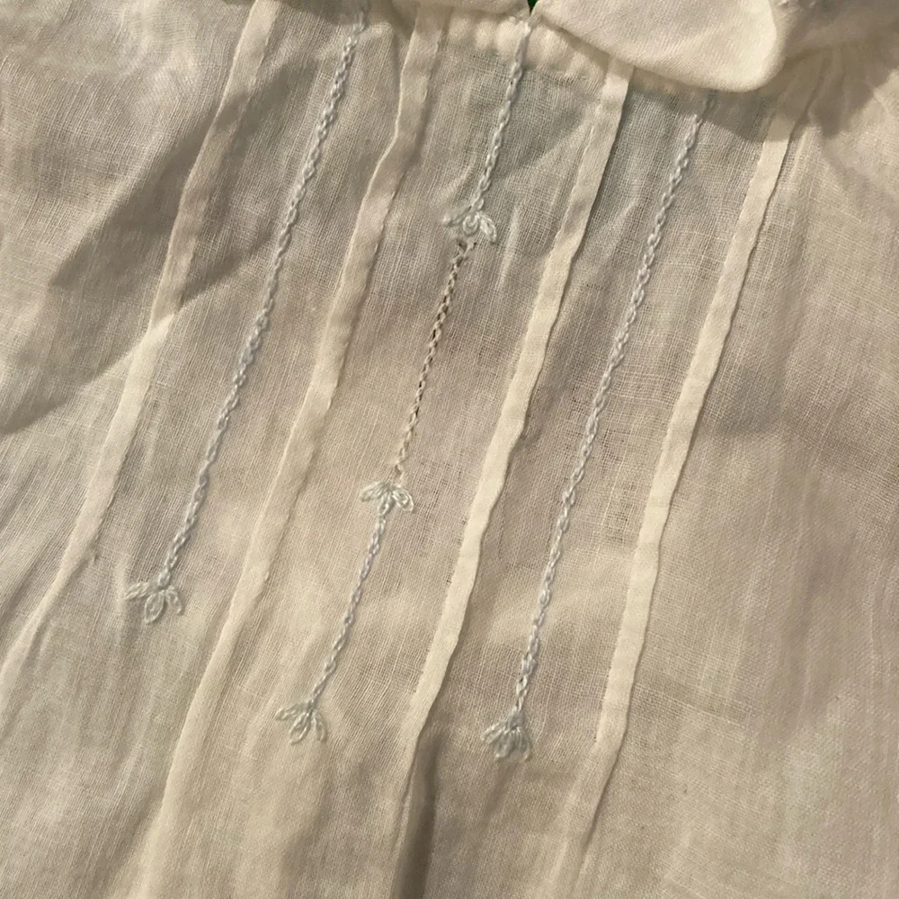 Vintage 1930’s White Linen Boys sleeping gown. Box‎ P